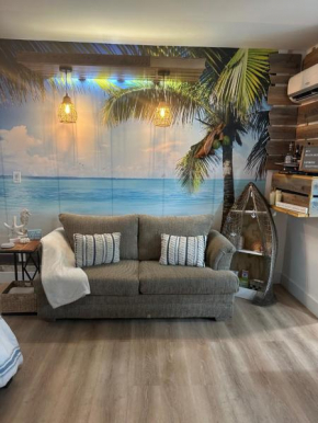 Studio Apartment 5 minutes from beach